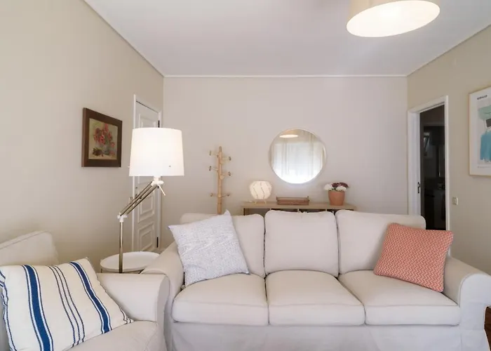 Apa 12 아파트 에스피뇨